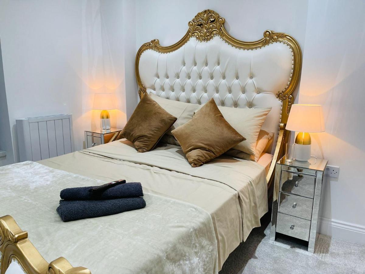 Salt Hill Windsor Legoland Eton Heathrow Luxury 2 Bed 1 Bath Free Parking Apartment Слау Екстериор снимка